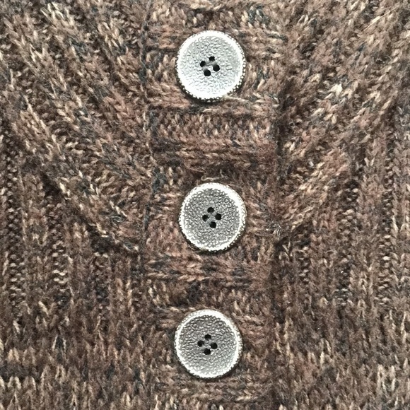 Brown cardigan with large buttons 3/4 length sleeve & pockets - Picture 8 of 10